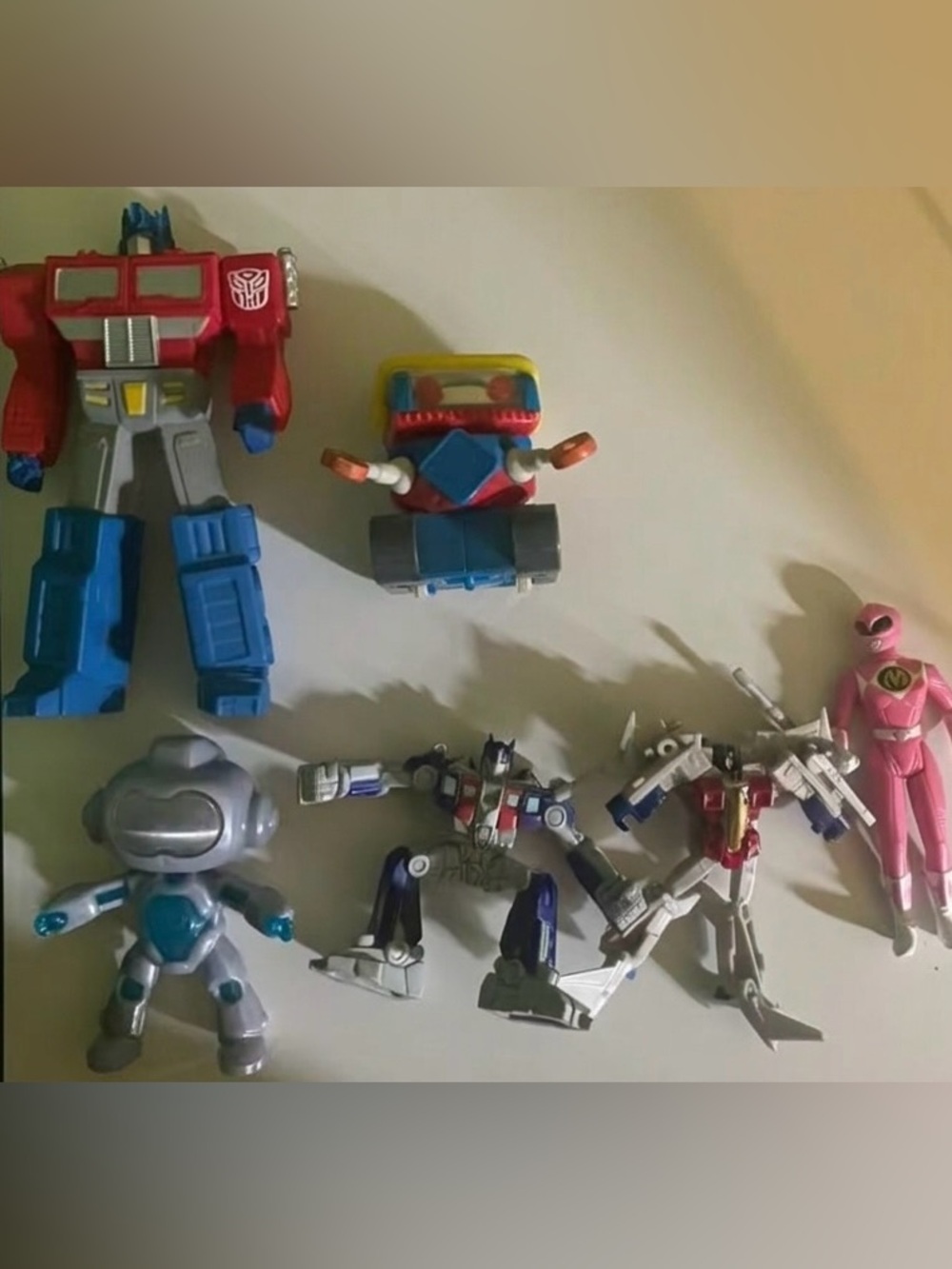 Set of random toys